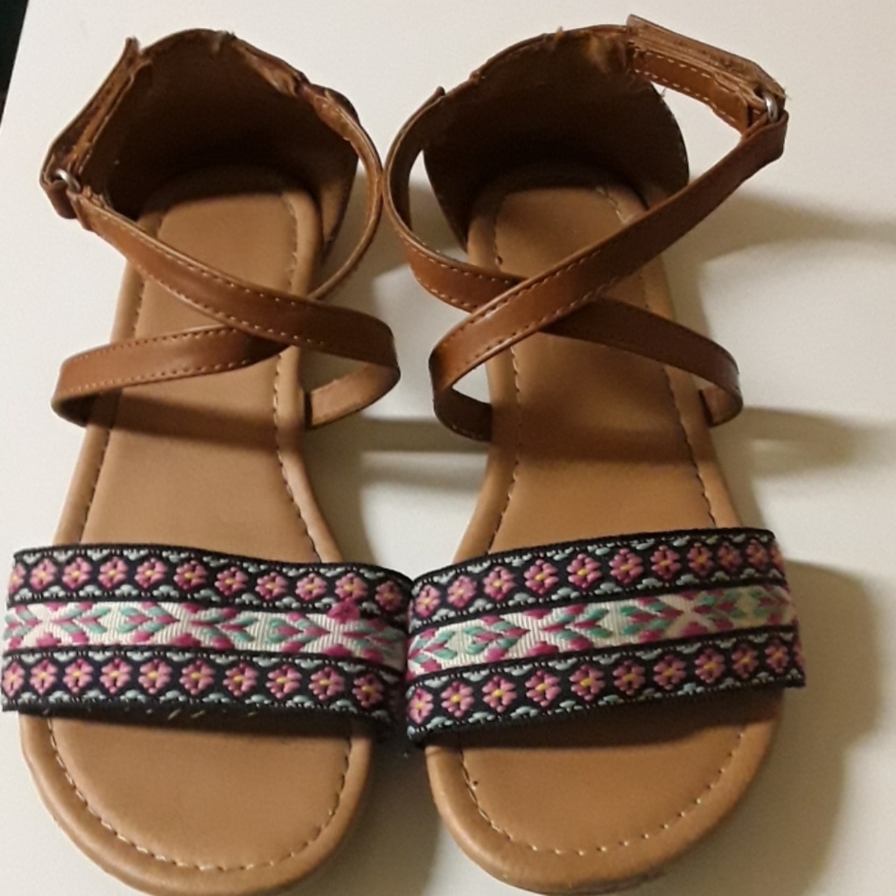 Size 3 American Eagle Sandals